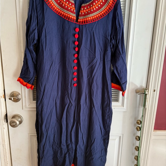Stylish Navy Dress with Red Embellishments - Picture 1 of 7